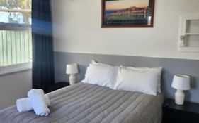 Calder Family Motel
