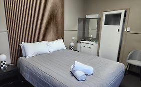 Calder Family Motel